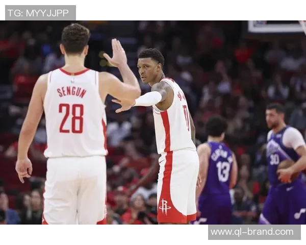 火箭队与凯尔特人激战三月一日NBA精彩对决引发球迷热议